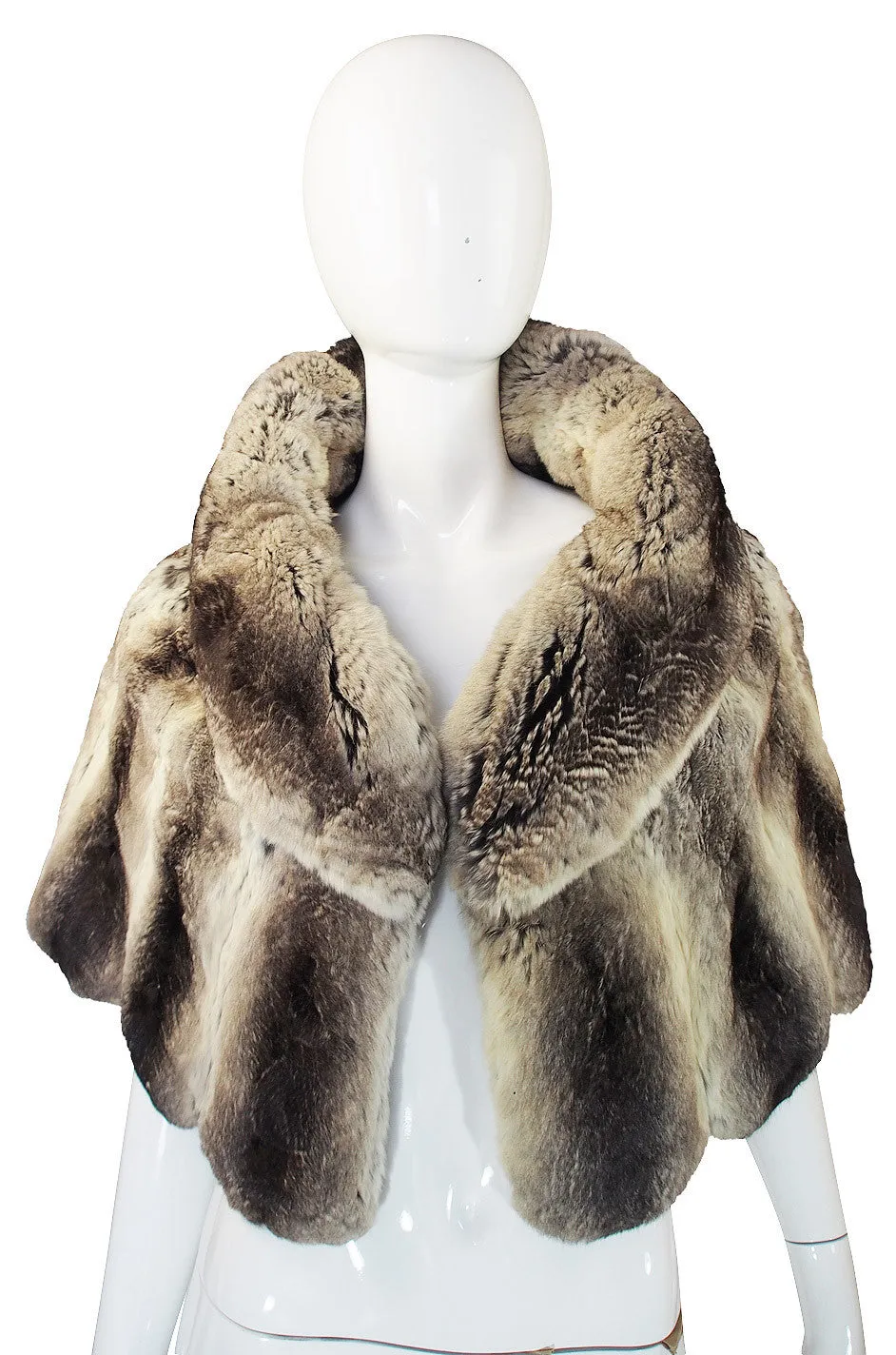 1950s Rare Scalloped Edge Chinchilla Cape