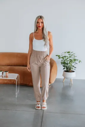 Amira Joggers - Taupe